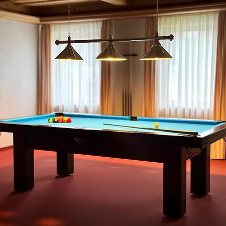 Brugger's Hotelpark Am فندق تيتيسي نيوستادت